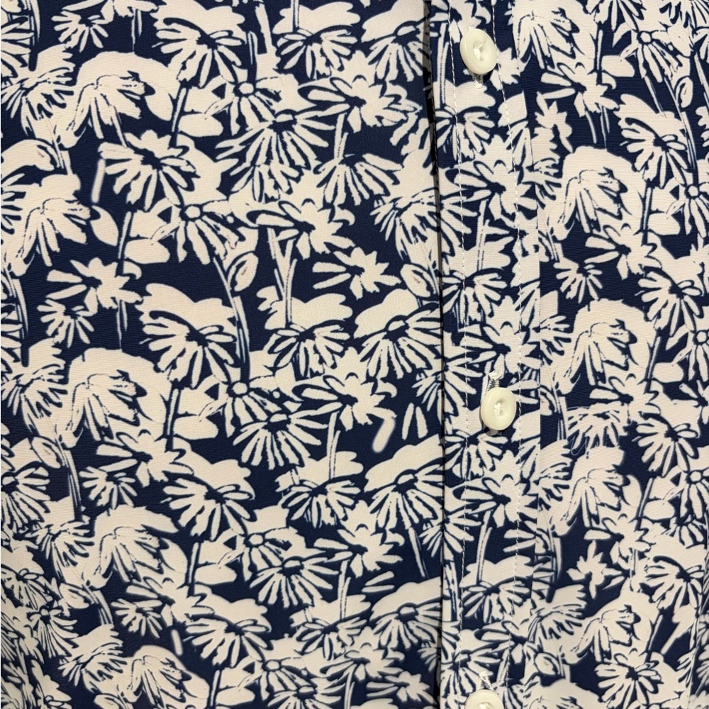 Robert Graham Men's Blue and White Modern Foral Pattern Shirt - Picture 2 of 3